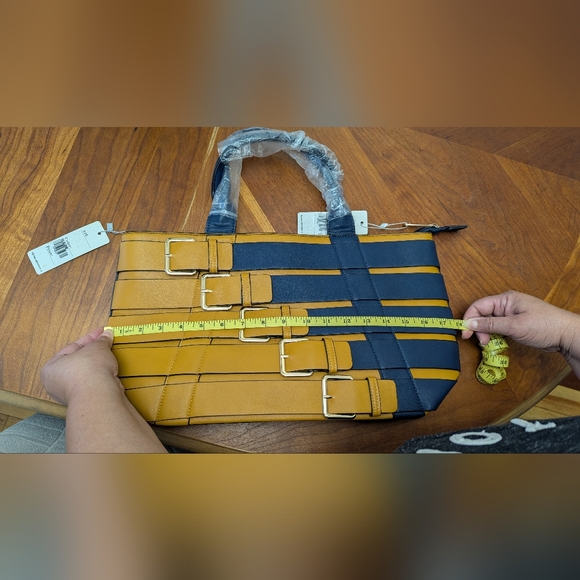 Redfox Purse - Picture 11 of 16